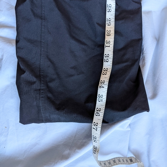 Like New The North Face unisex insulated snow pants size L 14-16 - Picture 4 of 12
